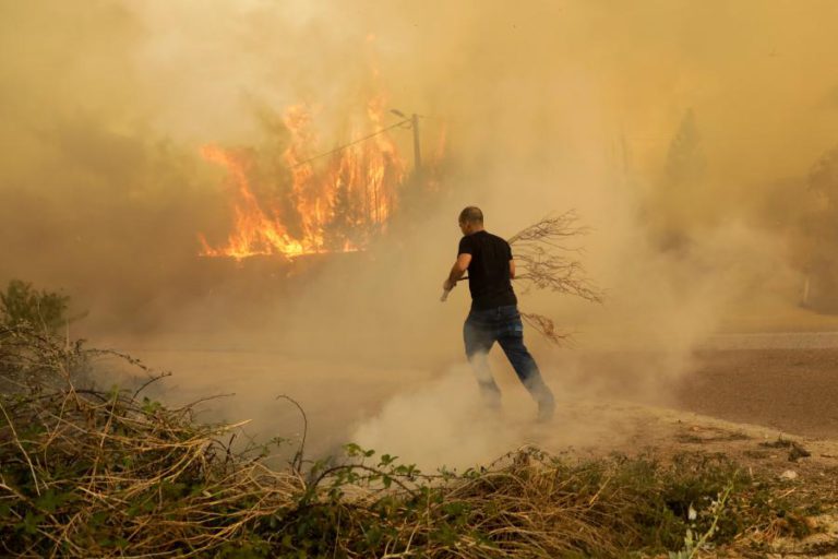 INCÊNDIOS: BRUXELAS PROPÕE AJUDA DE 50,6 MILHÕES DE EUROS A PORTUGAL
