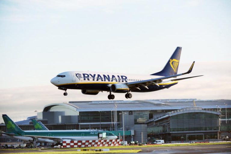 TRIBUNAL OBRIGA RYANAIR A INDEMNIZAR POR ATRASO DEVIDO A FALHA DE ABASTECIMENTO EM LISBOA
