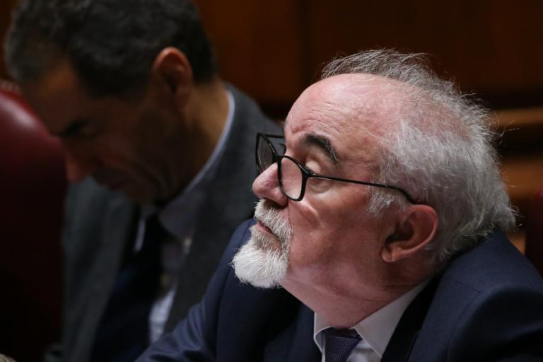 MINISTRO REAFIRMA QUE ALTERAÇÕES LABORAIS VÃO AVANÇAR EM LINHA COM PROGRAMA DO GOVERNO