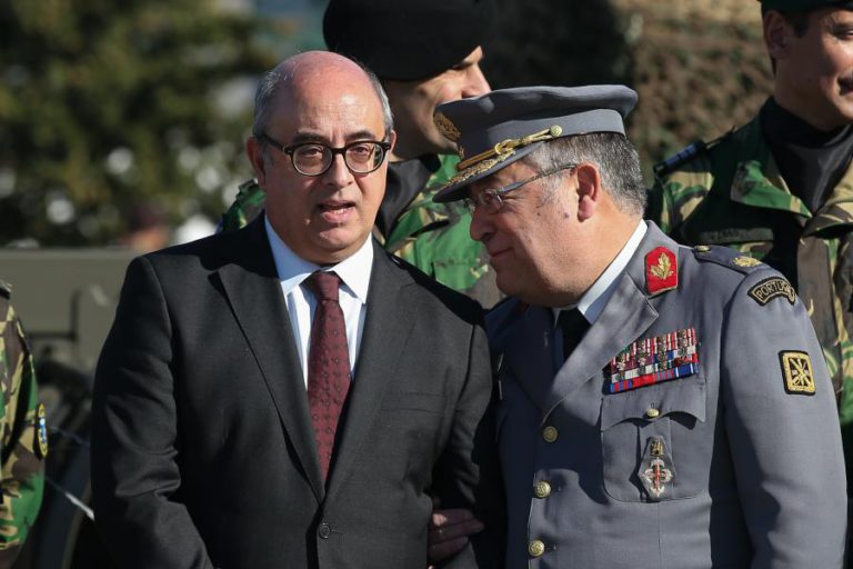 CDS-PP CHAMA MINISTRO DA DEFESA E CHEFE DO ESTADO-MAIOR DAS FORÇAS ARMADAS AO PARLAMENTO