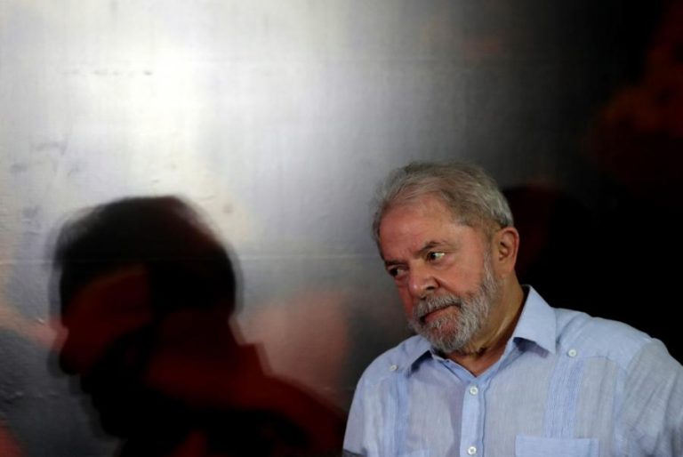 EVENTUAL PARTICIPAÇÃO DE LULA NAS PRESIDENCIAIS DIVIDE BRASILEIROS