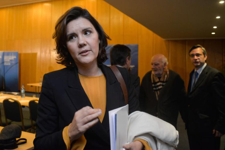LÍDER DO CDS-PP ACUSA ESQUERDA DE NÃO ESTAR PREOCUPADA EM PROTEGER OS MAIS VULNERÁVEIS
