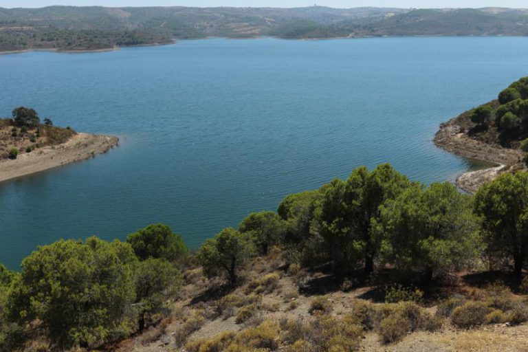 ARMAZENAMENTO DE ÁGUA SUBIU EM NOVE BACIAS HIDROGRÁFICAS E DESCEU EM TRÊS