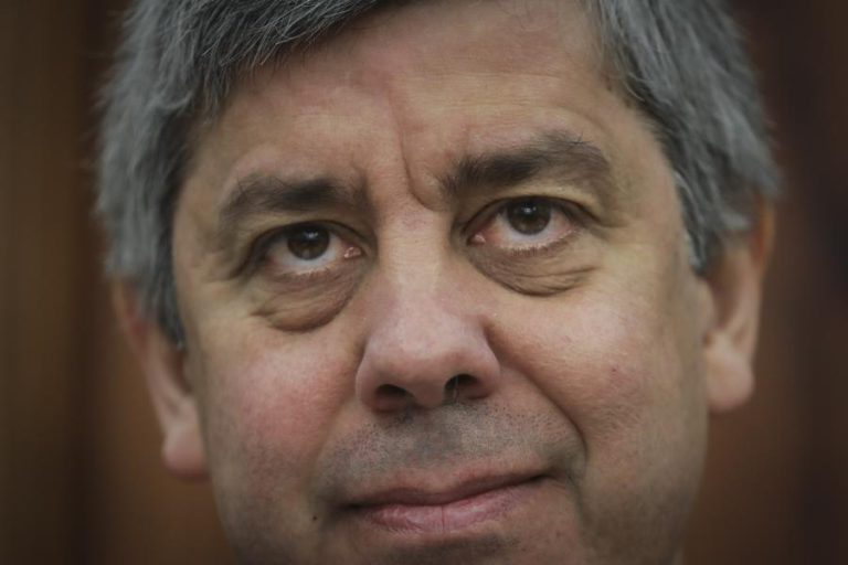 CDS-PP CHAMA MINISTRO DAS FINANÇAS AO PARLAMENTO DEVIDO A DÍVIDAS DOS HOSPITAIS