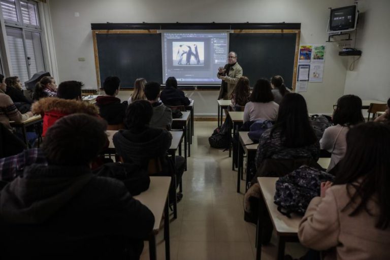 REFORÇO DE AULAS E APOIO CONTRIBUEM PARA O SUCESSO DA SECUNDÁRIA DE PORTO DE MÓS