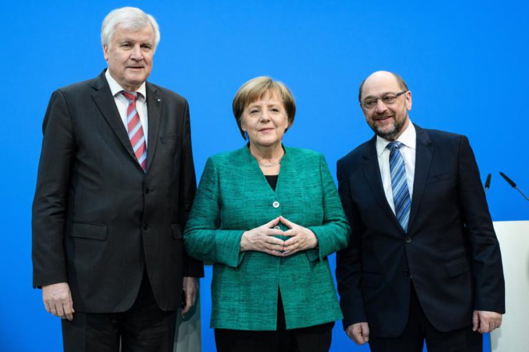 MERKEL DIZ QUE ACORDO É A BASE PARA UM “GOVERNO ESTÁVEL E BOM” NA ALEMANHA