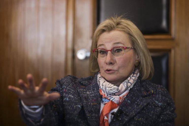 DIRETORA-GERAL DA SAÚDE ALERTA PARA RISCOS DA ALIMENTAÇÃO INADEQUADA