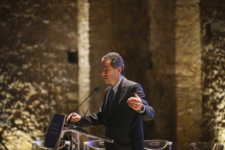 GOVERNO QUER FORMAÇÕES CURTAS PARA ACESSO DE ADULTOS A ENSINO SUPERIOR