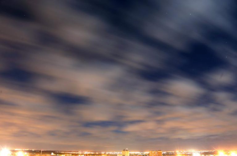 AVIÃO COM 71 PASSAGEIROS A BORDO DESPENHOU-SE PERTO DE MOSCOVO