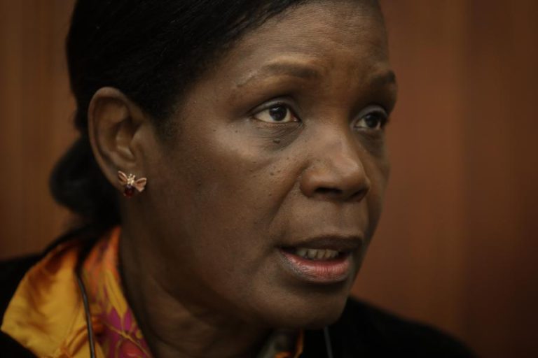 MINISTRA DA JUSTIÇA DISPOSTA A DIALOGAR COM GUARDAS SOBRE HORÁRIO DE TRABALHO