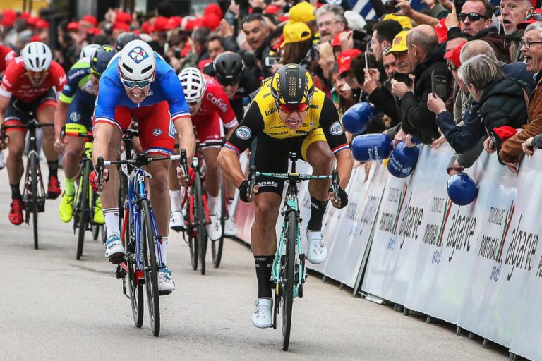 DYLAN GROENEWEGEN VENCE NOVAMENTE AO SPRINT NA VOLTA AO ALGARVE EM BICICLETA