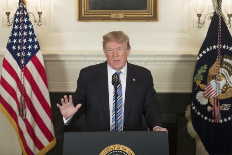 TRUMP ANUNCIOU VISITA AO LOCAL DO TIROTEIO NA FLORIDA MAS SEM PRONUNCIAR “ARMA DE FOGO”