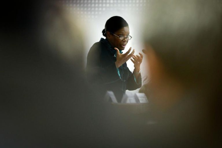 MINISTRA DA JUSTIÇA VAI AVALIAR HORÁRIOS DE TRABALHO DOS GUARDAS PRISIONAIS