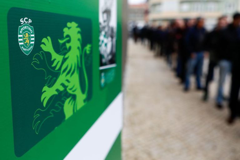 ATLETAS DO SPORTING EVITAM JORNALISTAS POR ORDEM DA DIREÇÃO