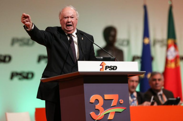 JARDIM DIZ QUE CRÍTICAS A ELINA FRAGA SÃO “TONTICES”