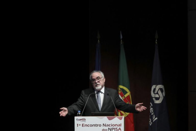 VIEIRA DA SILVA AFIRMA QUE A SITUAÇÃO DOS JOVENS EM PORTUGAL MELHOROU