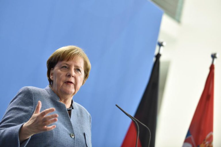 MERKEL ESPERA CUMPRIR METAS SOBRE CARROS A DIESEL MUITO EM BREVE