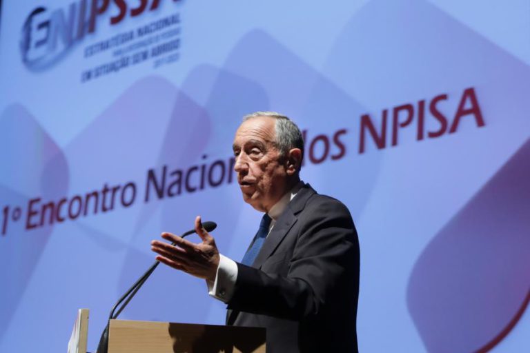 PRESIDENTE DA REPÚBLICA DIZ QUE “A LUTA CONTINUA” PELA CAUSA DOS SEM-ABRIGO