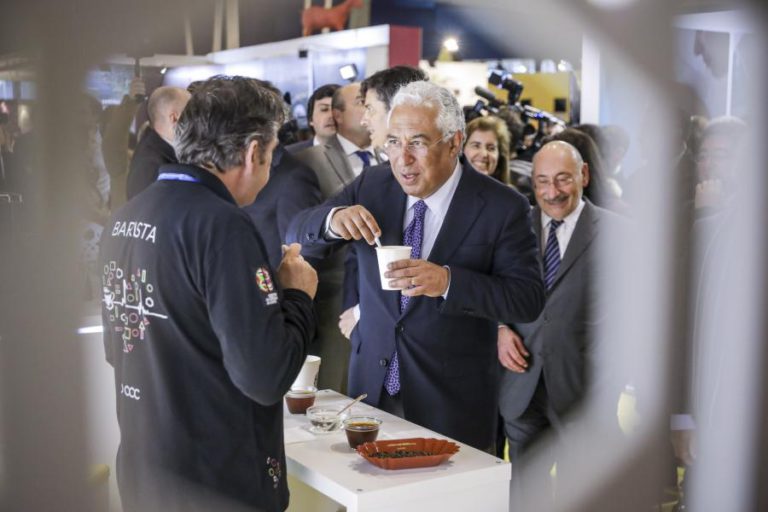 COSTA DIZ QUE BONS RESULTADOS ECONÓMICOS NÃO SÃO OBRA DO ACASO, MAS DAS POLÍTICAS