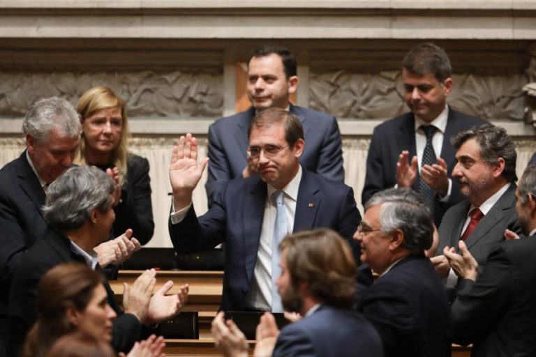FERRO RODRIGUES AGRADECE A PASSOS COELHO “SERVIÇO À CAUSA PÚBLICA”