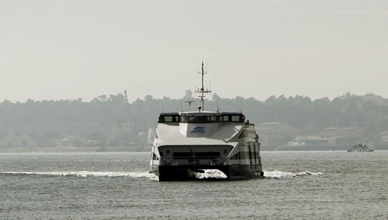 LIGAÇÕES FLUVIAIS CACILHAS-LISBOA E TRAFARIA-LISBOA INTERROMPIDAS DEVIDO AO MAU TEMPO