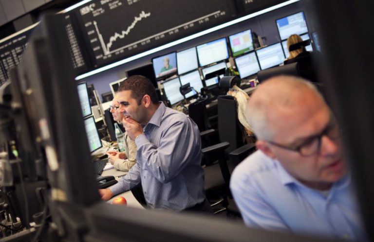 BOLSAS EUROPEIAS MAIORITARIAMENTE EM ALTA À ESPERA DO EUROGRUPO