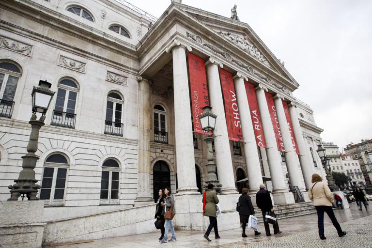 AS MUITAS VISÕES DO REAL NO TEATRO DE CHRISTIANE JATAHY, ARTISTA NA CIDADE DE LISBOA 2018