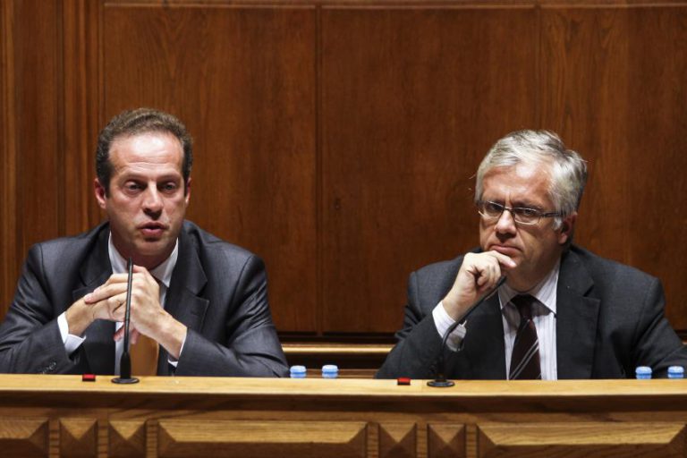 RIBAU ESTEVES ACUSA GOVERNO DE “EMPURRAR” LIMPEZA DE MATAS “PARA NÃO SE QUEIMAR”