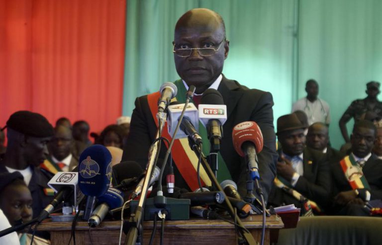 PR DA GUINÉ-BISSAU FELICITA VLADIMIR PUTIN E MANIFESTA VONTADE DE REFORÇAR COOPERAÇÃO