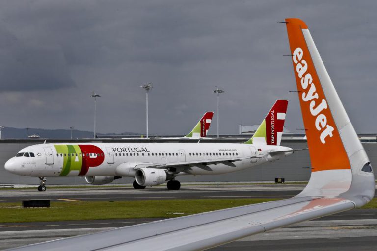 NÚMERO DE PASSAGEIROS NOS AEROPORTOS PORTUGUESES SOBE 16,4% PARA 52,8 MILHÕES EM 2017