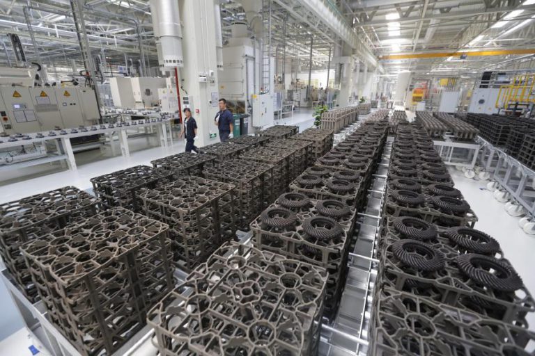 OCDE REVÊ EM ALTA CRESCIMENTO DA ECONOMIA GLOBAL PARA 3,9% EM 2018 E 2019