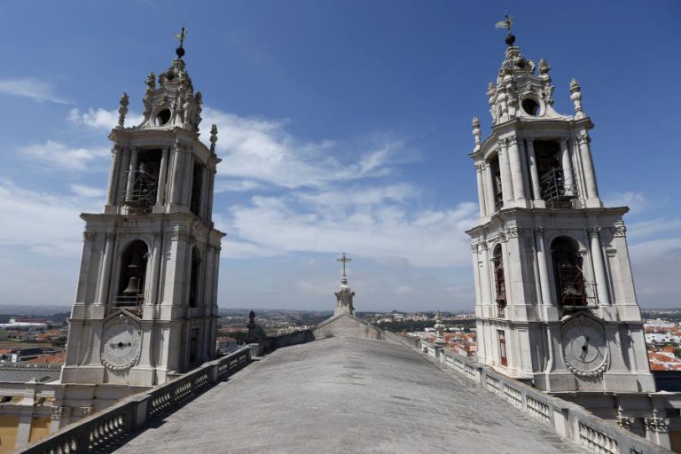 CULTURA E FINANÇAS AUTORIZAM DESPESA PARA OBRAS DOS SINOS DE MAFRA ATÉ 2019