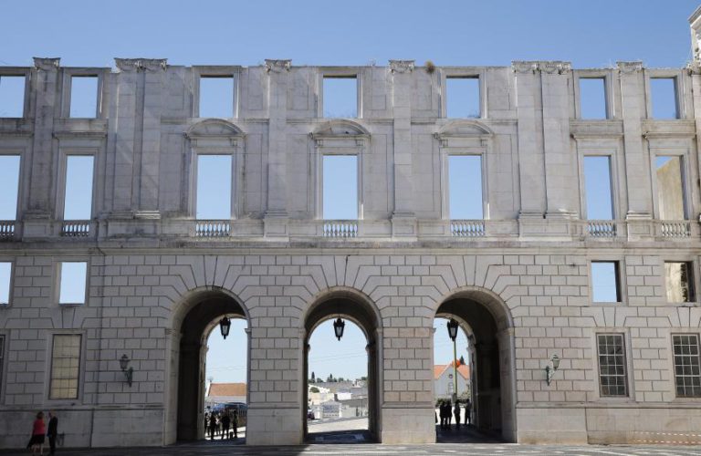TRABALHADORES DO OPART CONCENTRAM-SE HOJE EM FRENTE AO MINISTÉRIO DA CULTURA