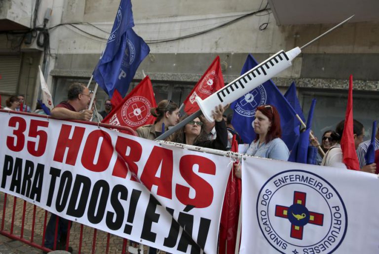 SINDICATO DIZ QUE ADESÃO À GREVE DOS ENFERMEIROS FOI 69% E EXIGE ADMISSÃO DE PROFISSIONAIS