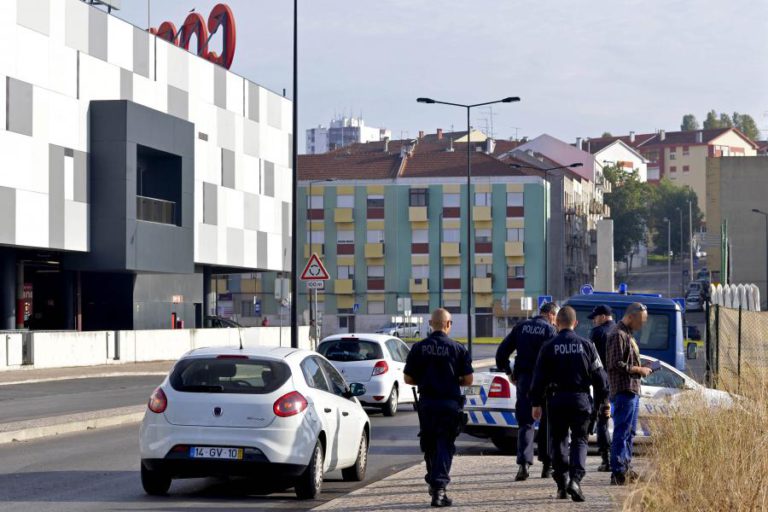 POLÍCIAS VÃO TER “MANUAL DE AÇÃO POLICIAL” SOBRE DIREITOS HUMANOS