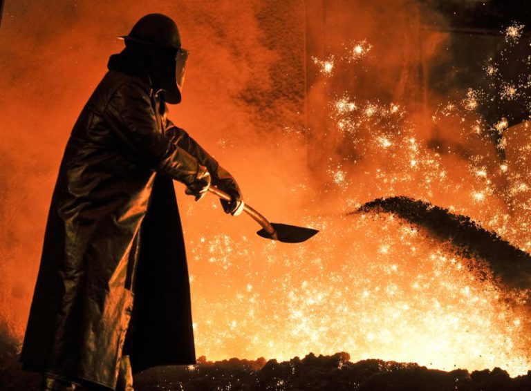 BRASIL PREOCUPADO COM “GRAVES PREJUÍZOS” NO SETOR DE AÇO E ALUMÍNIO