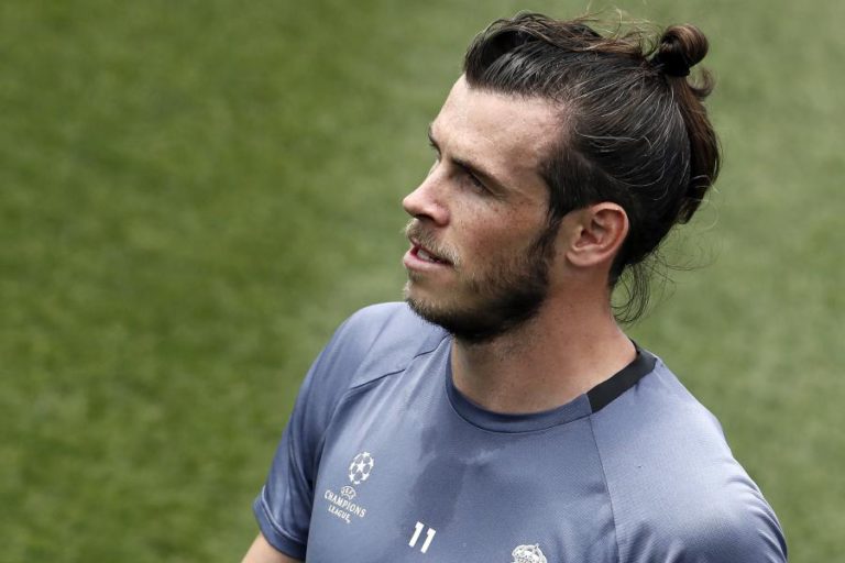 BALE FAZ HISTÓRIA NA ESTREIA DE GIGGS COMO SELECIONADOR GALÊS