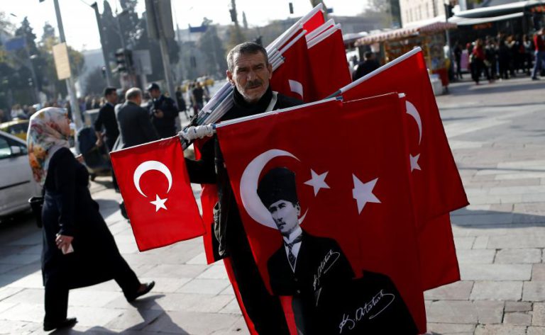 TURQUIA LAMENTA CONDENAÇÃO NO PARLAMENTO PORTUGUÊS A OFENSIVA EM AFRINE NA SÍRIA