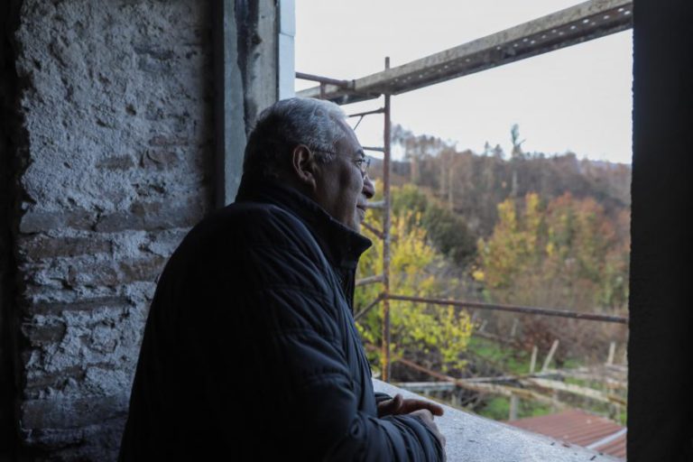 INCÊNDIOS: RISCOS NÃO DEVEM SER DESVALORIZADOS MAS NÃO SE DEVE TER MEDO , DIZ ANTÓNIO COSTA