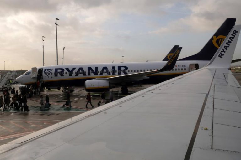 RYANAIR MARCA VOOS ADICIONAIS PARA SEXTA-FEIRA DEVIDO À GREVE DOS TRIPULANTES EM PORTUGAL