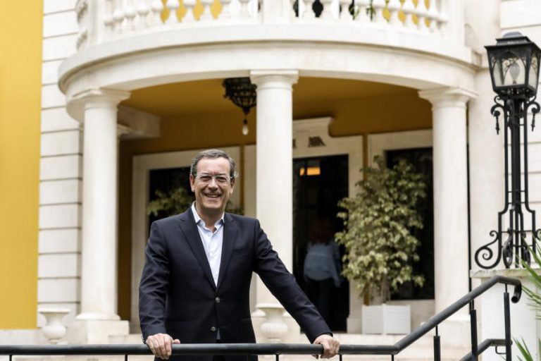 BASTONÁRIO DOS MÉDICOS INSTA GOVERNO A RESOLVER FALTA DE PEDIATRAS EM ÉVORA