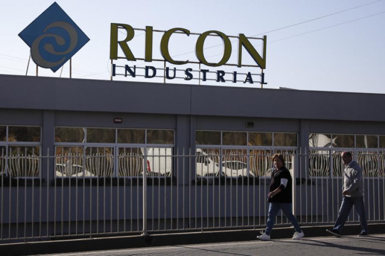 GRUPO TÊXTIL DE BARCELOS CONTRATA 120 EX-TRABALHADORES DA RICON