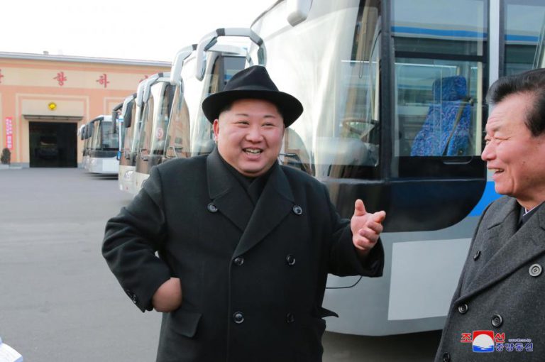 LÍDER NORTE-COREANO KIM JONG-UN ESTÁ NUMA VISITA NÃO ANUNCIADA A PEQUIM