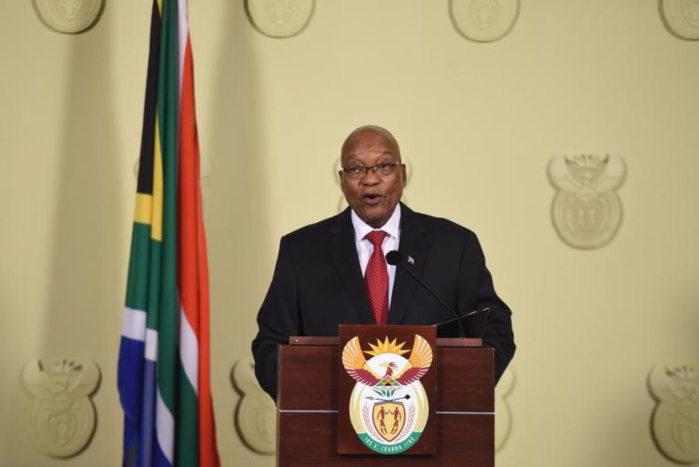 EX-PRESIDENTE SUL-AFRICANO JACOB ZUMA VAI SER ACUSADO DE CORRUPÇÃO