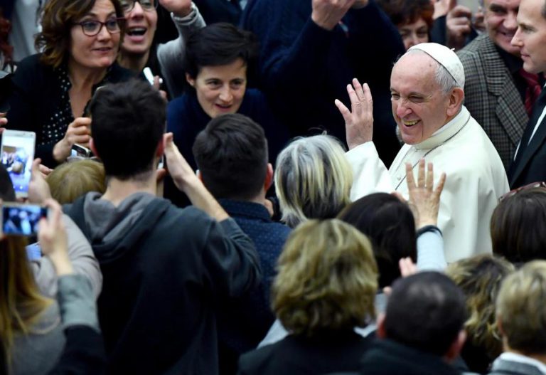 PAPA ESTABELECE CELEBRAÇÃO DE MARIA MÃE DA IGREJA NA 2.ª FEIRA APÓS PENTECOSTES