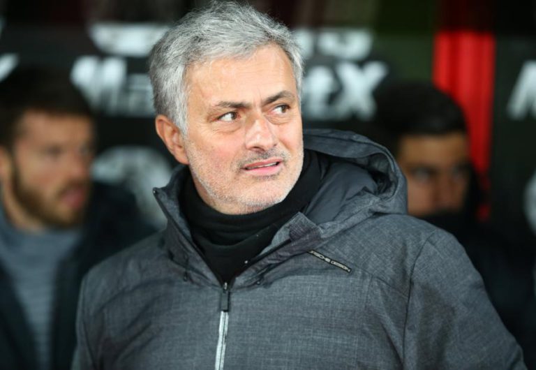 JOSÉ MOURINHO E FERNANDO PEYROTEO DISTINGUIDOS COM PRÉMIO QUINAS DE OURO 2018