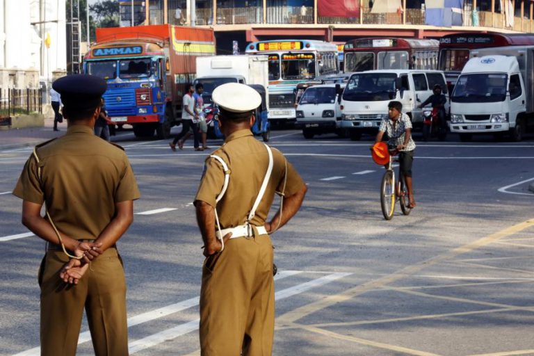 SRI LANKA BLOQUEIA REDES SOCIAIS FACE A TUMULTOS ANTI-MUÇULMANOS