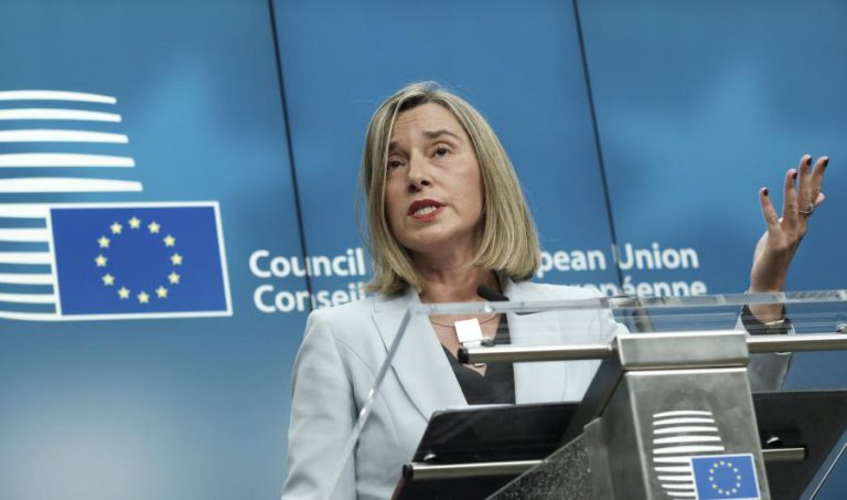MOGHERINI CONSIDERA “INACEITÁVEL” ENVENENAMENTO DE EX-EXPIÃO RUSSO