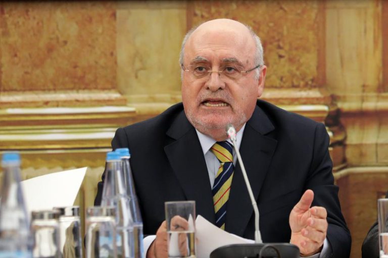 GOVERNO PEDE LIMPEZA “MÁXIMA” MAS ADMITE QUE PAÍS “NÃO VAI FICAR LIMPINHO”