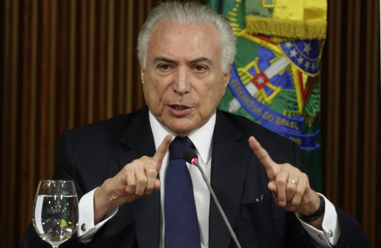 TEMER DIZ QUE VAI TELEFONAR A TRUMP PARA REVERSÃO DAS TAXAS SOBRE AÇO E ALUMÍNIO